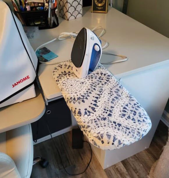 CLAMP-ON MINI IRONING BOARD