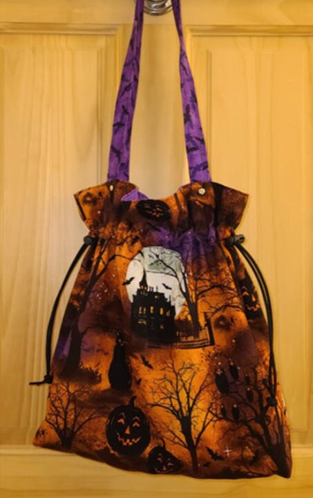 EASY Halloween Drawstring Tote Bag PATTERN (finished size 12x12x2") Beginner Friendly Project!